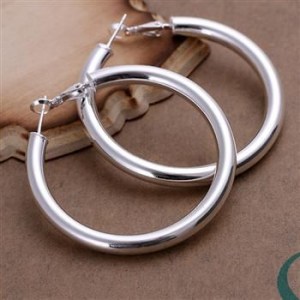 LQ-E149 LARGE HOOP EARRING